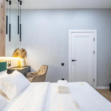 Avangard Hazova I Apartmán *